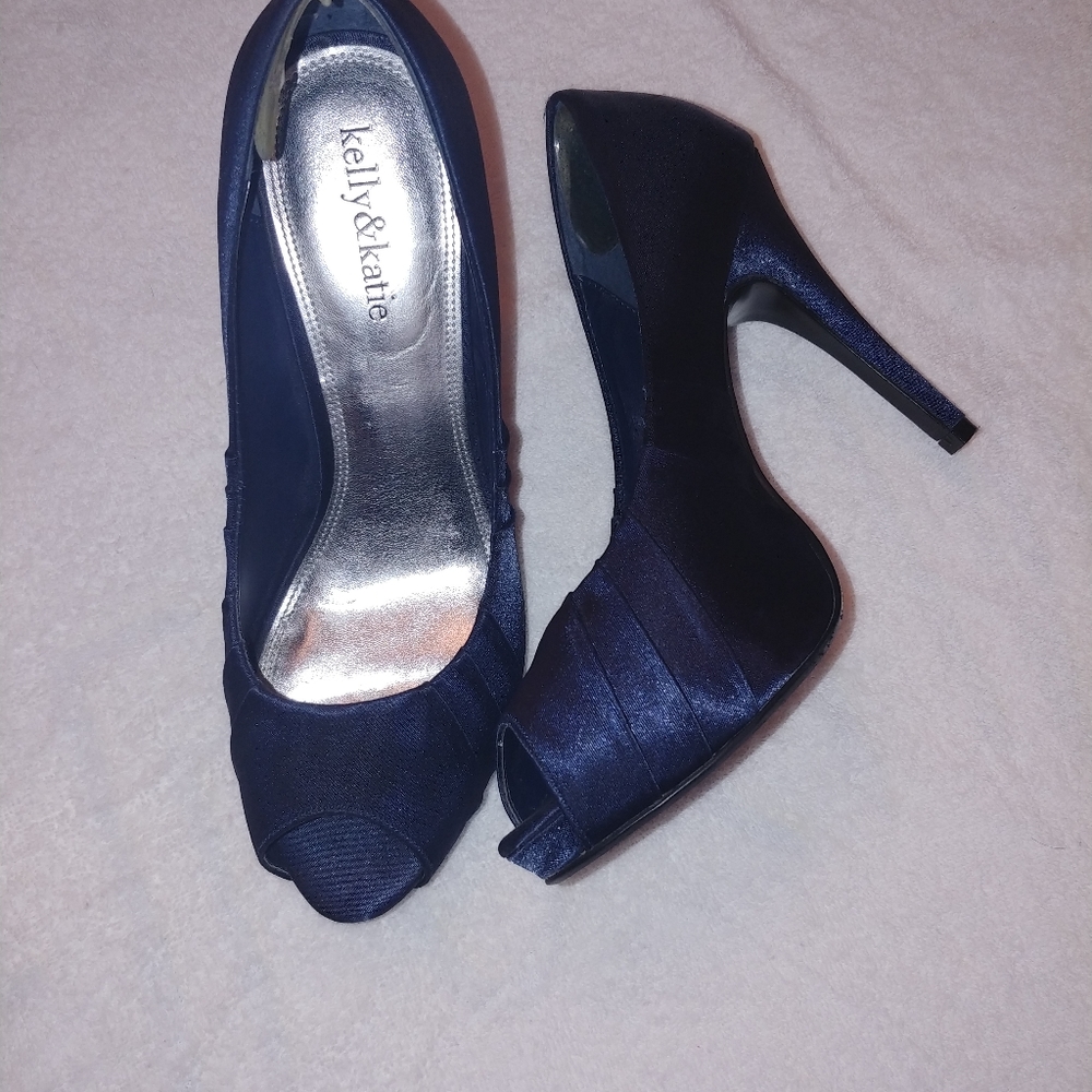 Navy blue peep toe Kelly&Kate sz 9.5